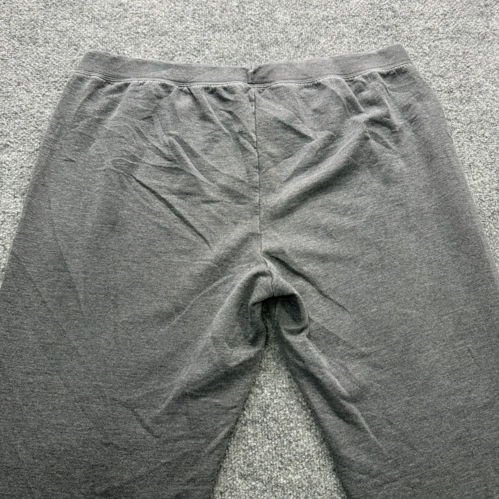 Hanes brand model